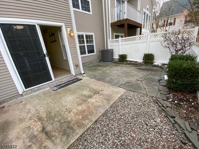 Building Photo - 503 Well Sweep Rd