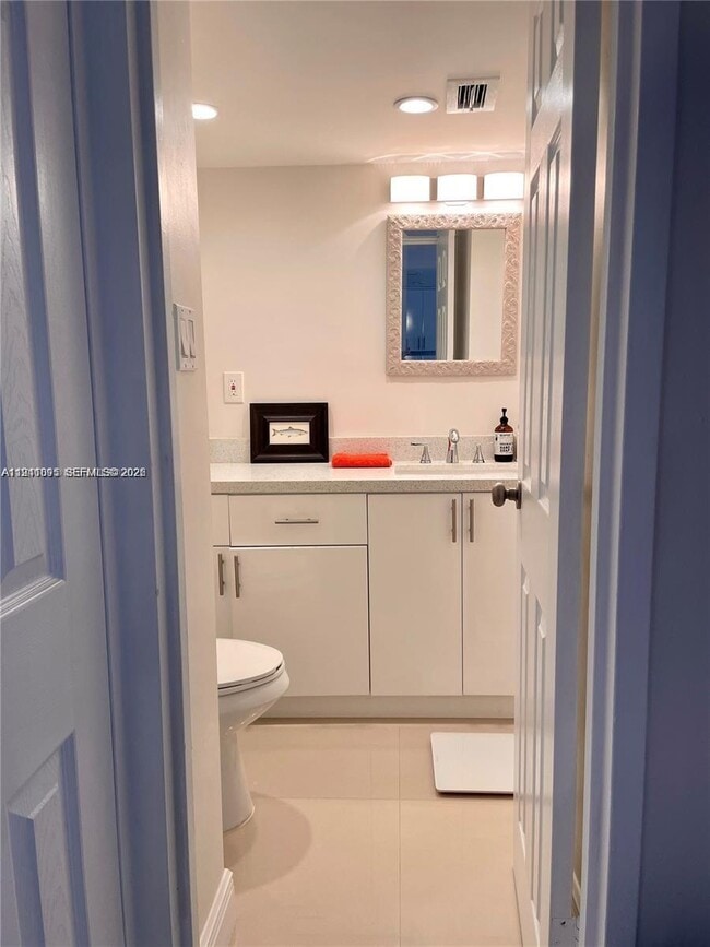 Building Photo - 8400 Byron Ave