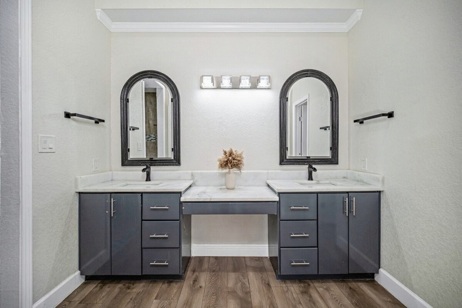 Building Photo - 219 Utah St