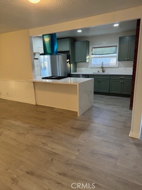 Building Photo - 20533 Eastwood Ave