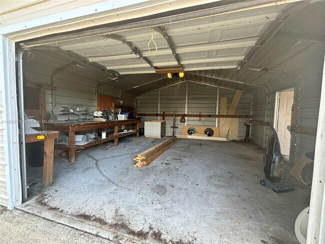 Building Photo - 3930 Country Pl