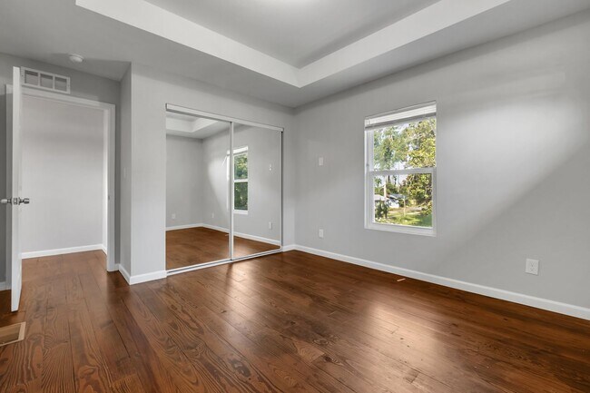 Building Photo - Modern Comfort Meets Prime Location — Styl...