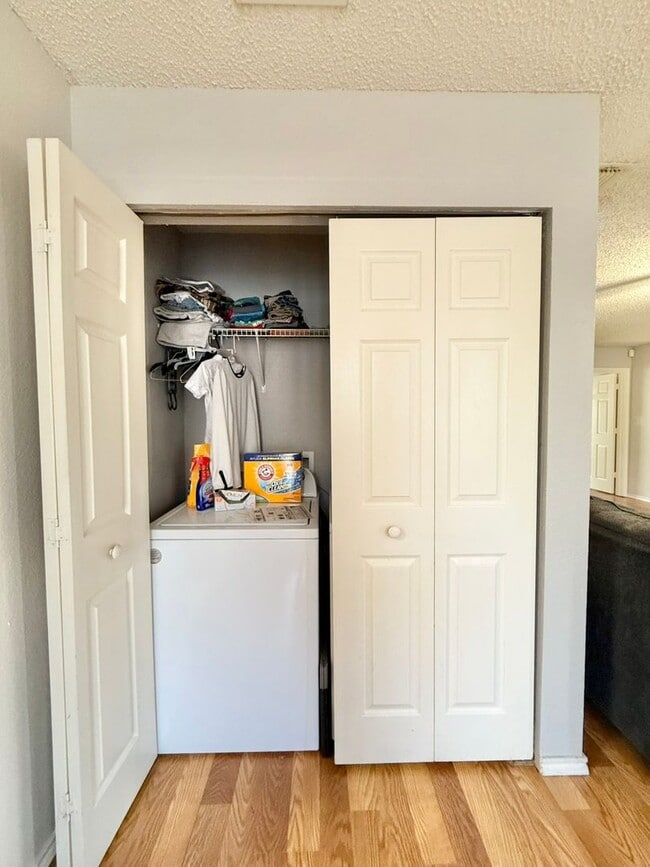 Building Photo - Lease Takeover Opportunity Available!