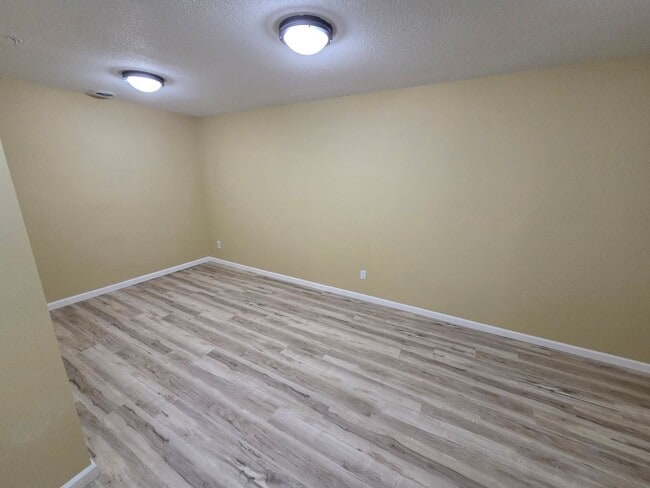 Building Photo - 4741 Welcome Ave N