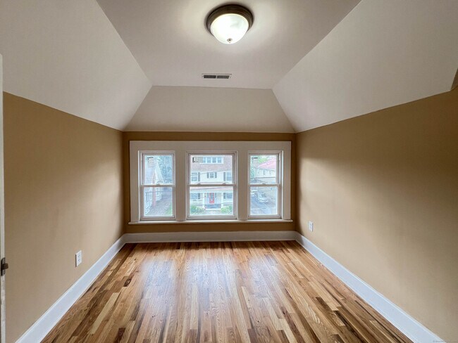 Building Photo - 63 Eaton St