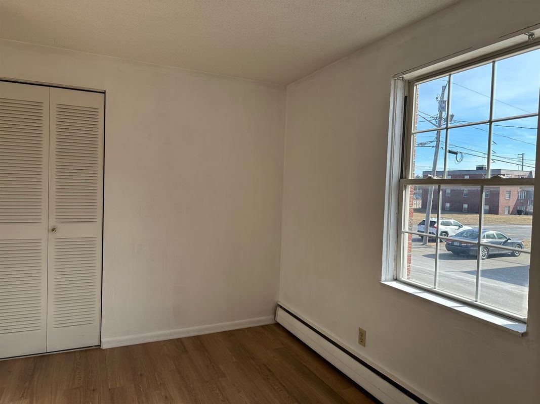 Building Photo - 99 Cluff Rd