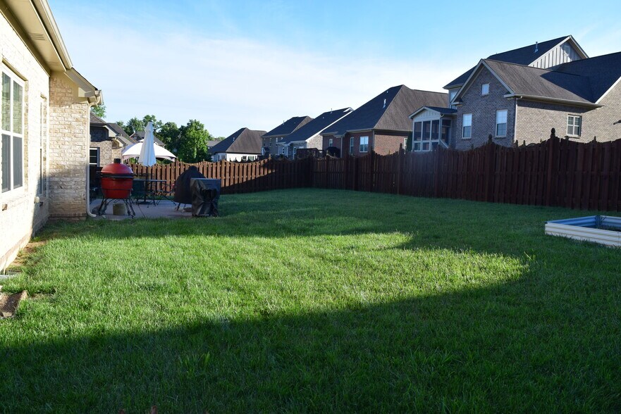 Building Photo - 7006 Minor Hill Dr