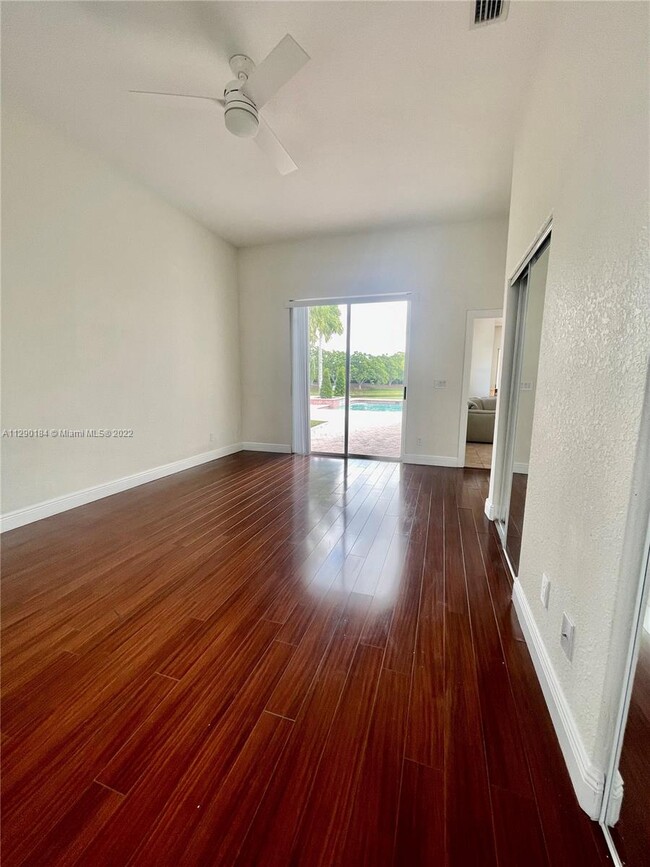 Building Photo - 3635 Park Ct