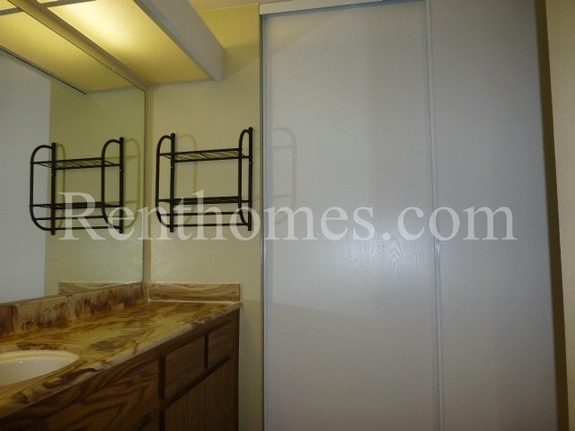 Building Photo - Mira Mesa, 10272 Black Mountain Road #161 ...