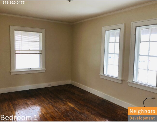Building Photo - 1139 Walker Ave NW