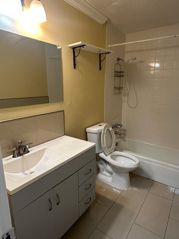 Building Photo - 11171 NW 39th St