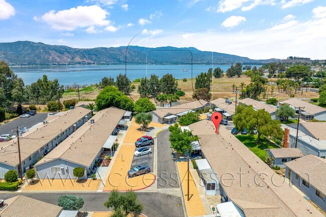 Building Photo - Spacious 2 Beds/2 Bath Home In Highly Desi...