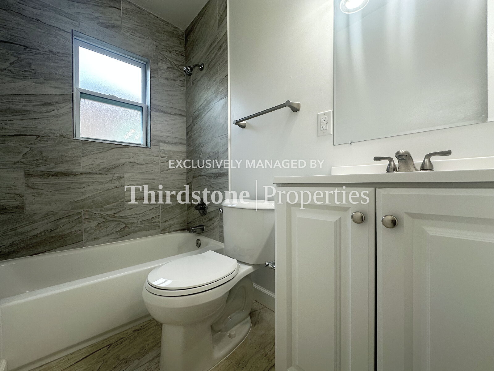 Building Photo - 2659 College St