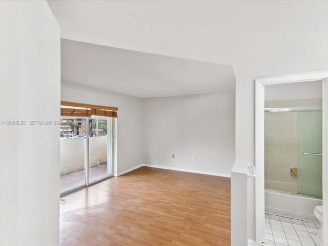 Building Photo - 390 NW 86th Pl