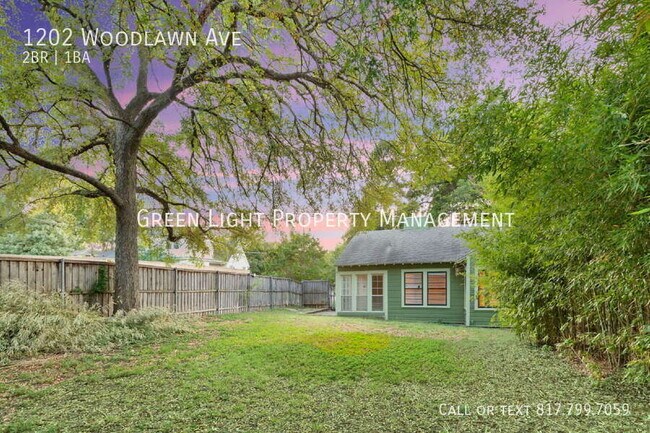 Building Photo - 1202 Woodlawn Ave