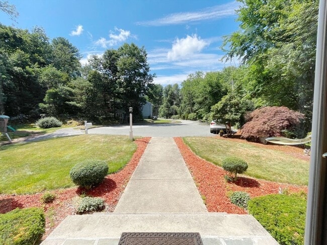 Building Photo - 24 Nugent Ln