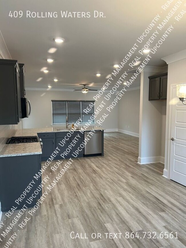 Building Photo - 409 Rolling Waters Dr