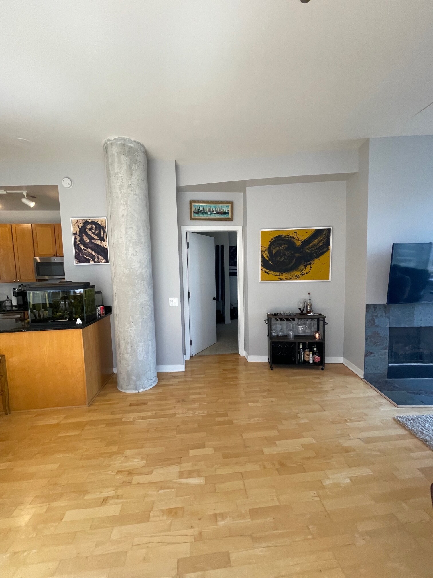 Great Room - 720 N Larrabee St Unit 1707