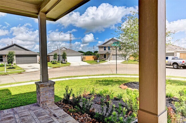 Building Photo - 26923 Zebra Grass Dr