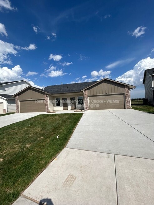 Building Photo - 157 N Gowen St