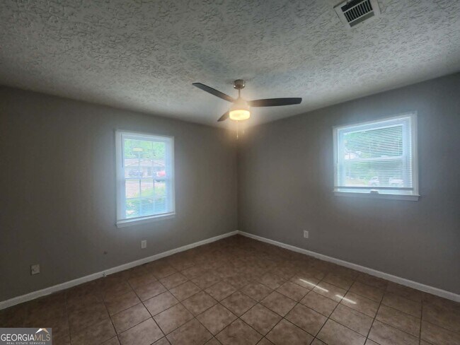 Building Photo - 115 Plum Orchard Rd