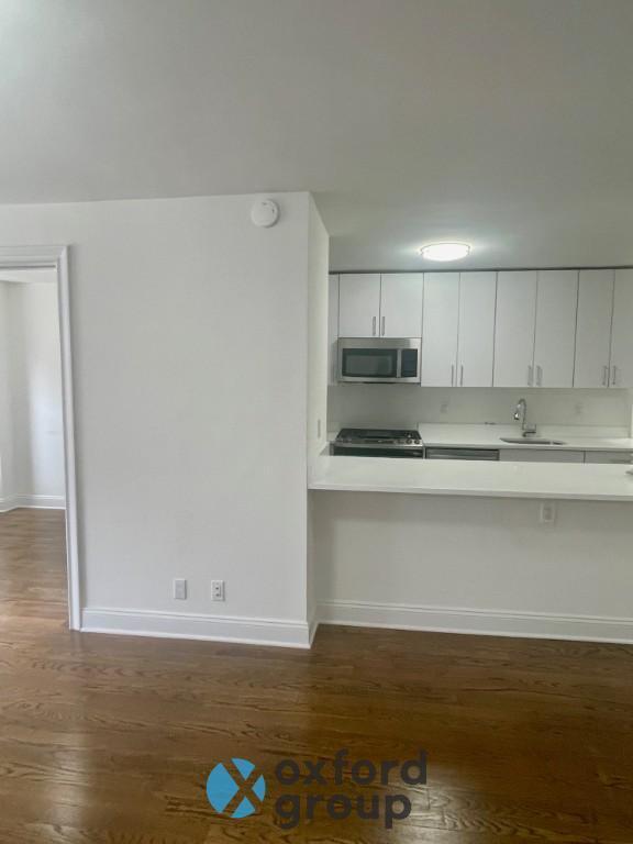 Building Photo - 3 bedroom in NEW YORK NY 10128