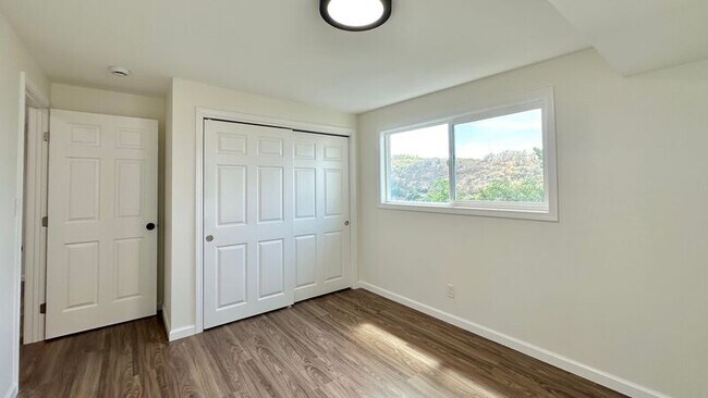 Building Photo - 1413 Ala Iolani St