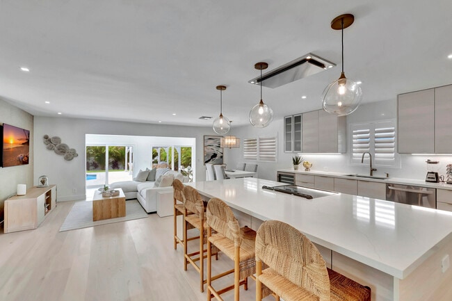 Building Photo - 530 NW 14th St