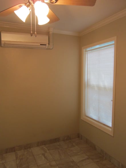 Building Photo - 10200 MS-613