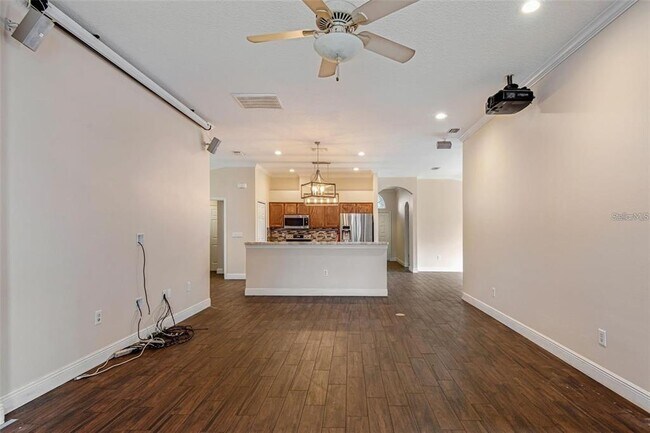 Building Photo - 4007 Harbor Lake Dr