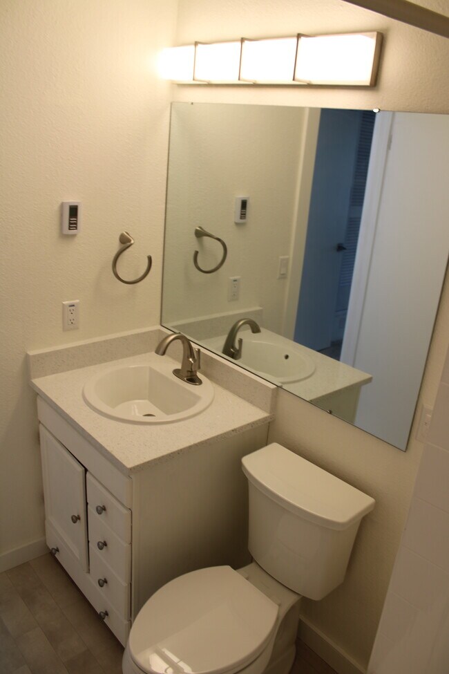 Building Photo - 7650 Birch Bay Dr