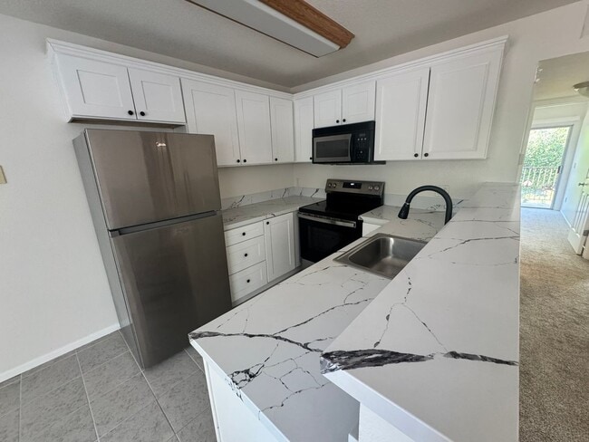 Building Photo - 2 Bedroom / 1 Bathroom Condo in Alpine