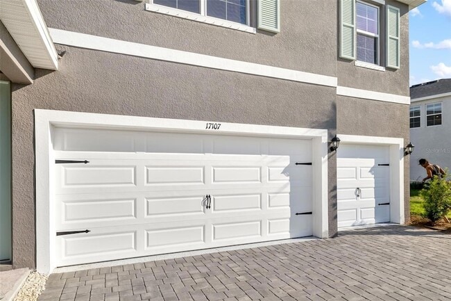 Building Photo - 17107 James Trl