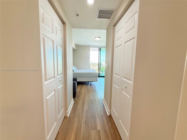 Building Photo - 1300 Ponce de Leon Blvd