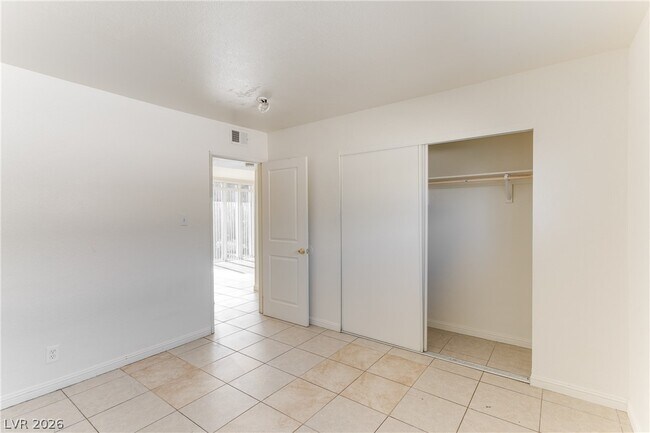 Building Photo - 3370 S Athens St