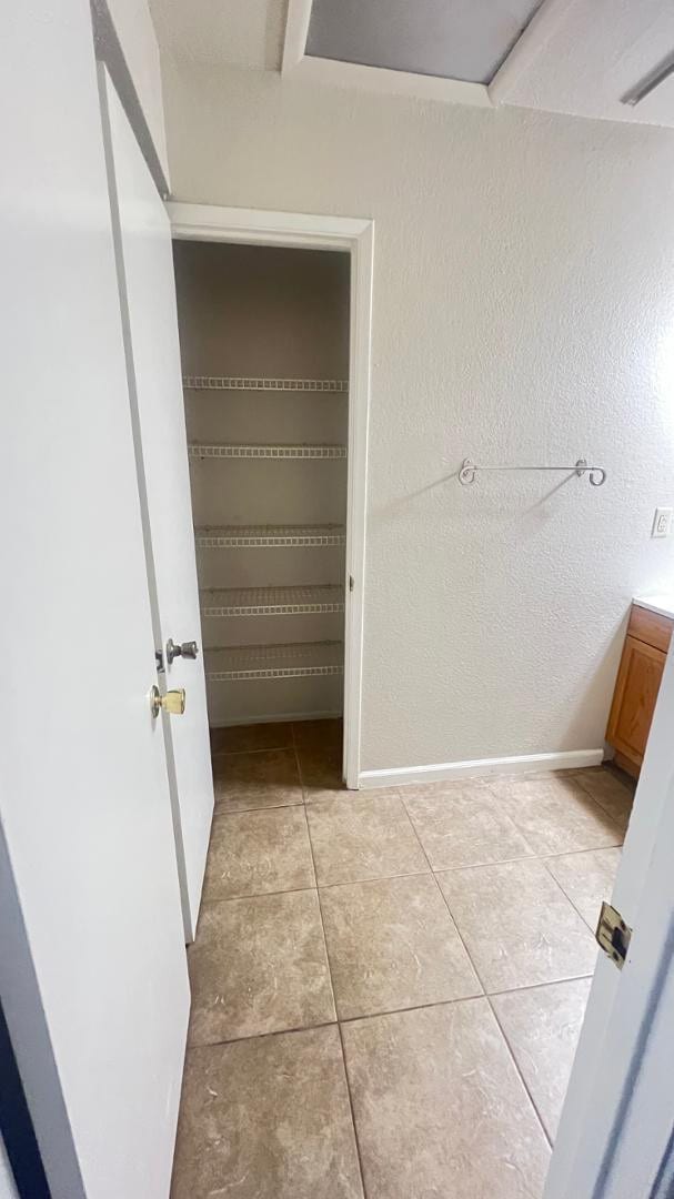 Building Photo - 6008 W Townley Ave