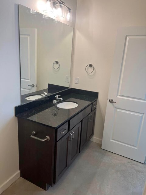 Building Photo - 111 Coon Trl