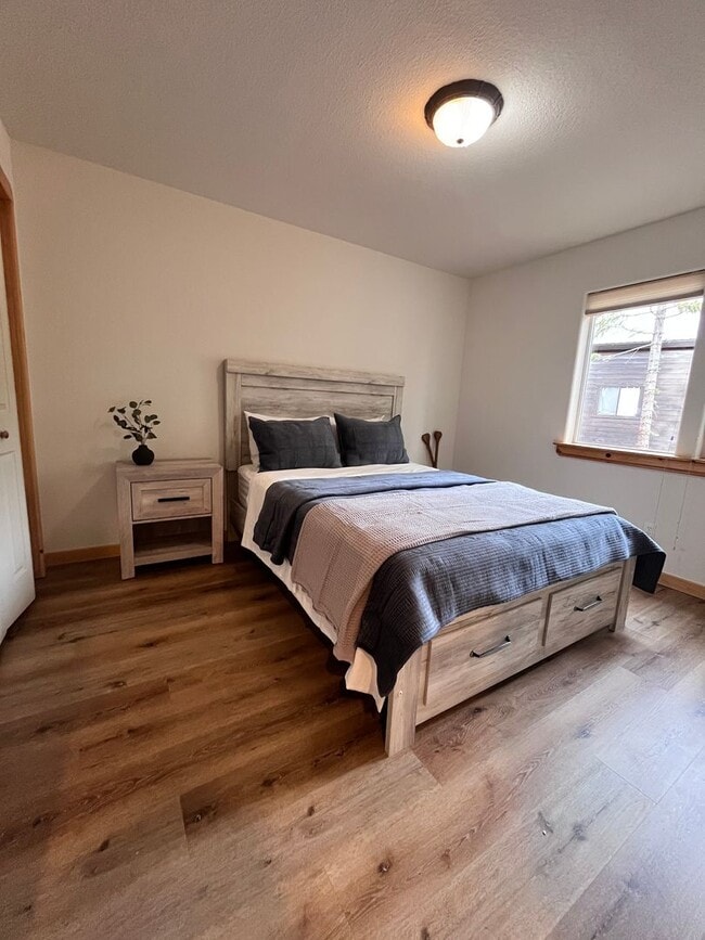 Building Photo - Flexible Lease available in Tahoe Donner - April and May