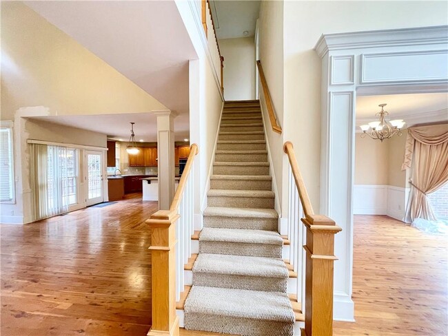 Building Photo - 555 Vinings Springs Dr SE