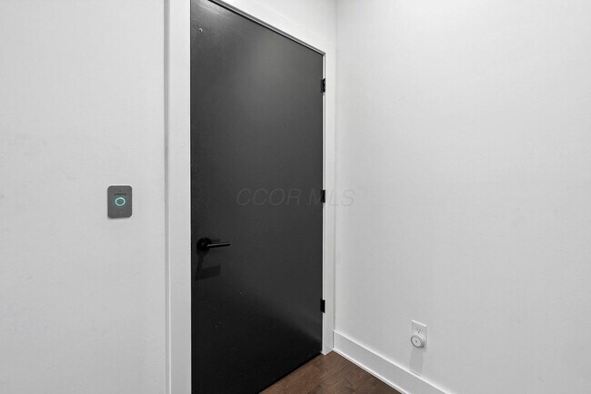 Building Photo - 236 Neruda Ave