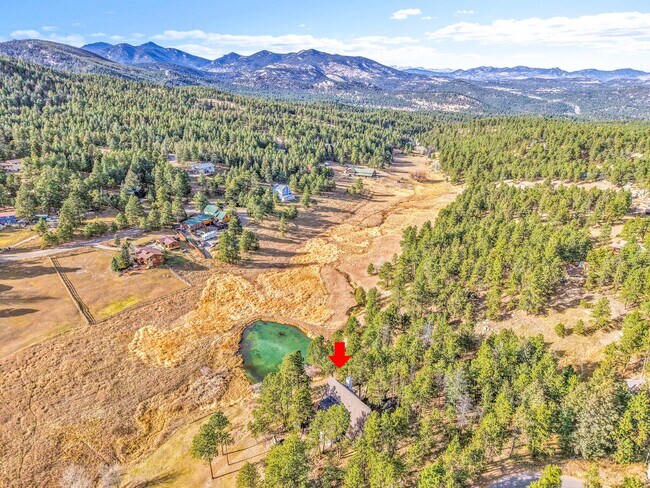 Building Photo - 28195 Cragmont Dr