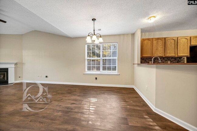 Building Photo - 41 Providence Manor Ct