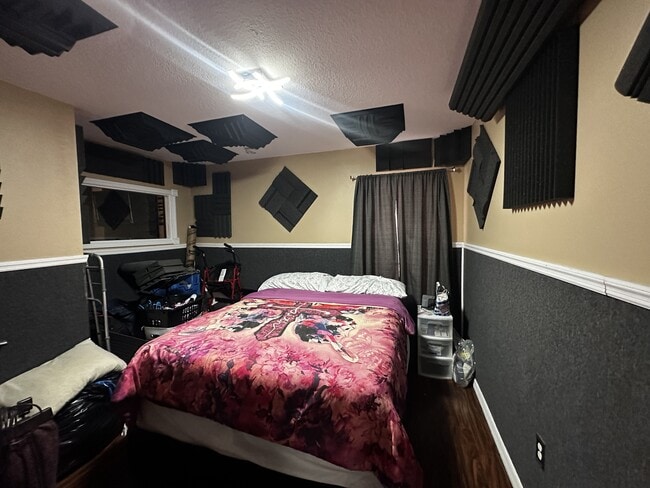 Building Photo - 15040 SW 39th Cir