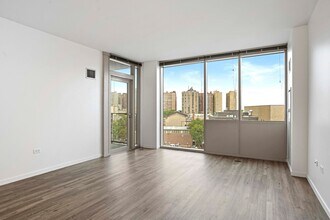 Building Photo - 3740 N Halsted St