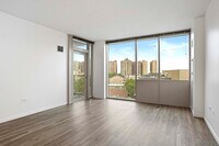 Building Photo - 3740 N Halsted St