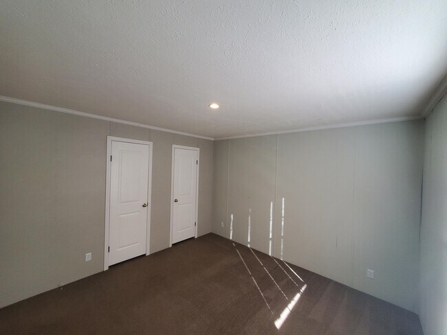 Building Photo - 36 Canary Hill Dr