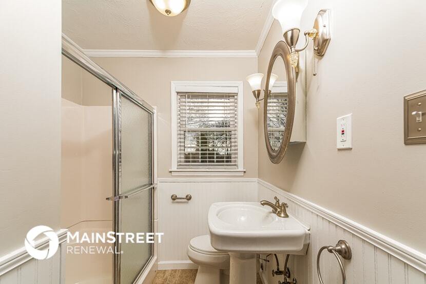 Building Photo - 212 Meadowview Dr