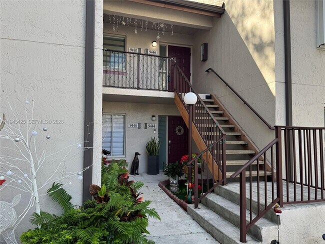 Building Photo - 9446 SW 140th Ct