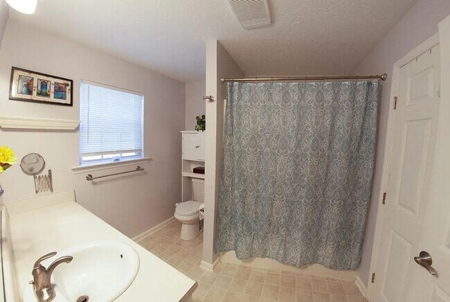 Building Photo - 97 Cape Fox Cir