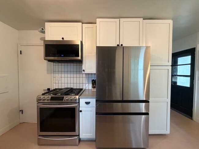 Building Photo - Stylishly Updated 4BR Home in the Heart of Northeast Minneapolis!